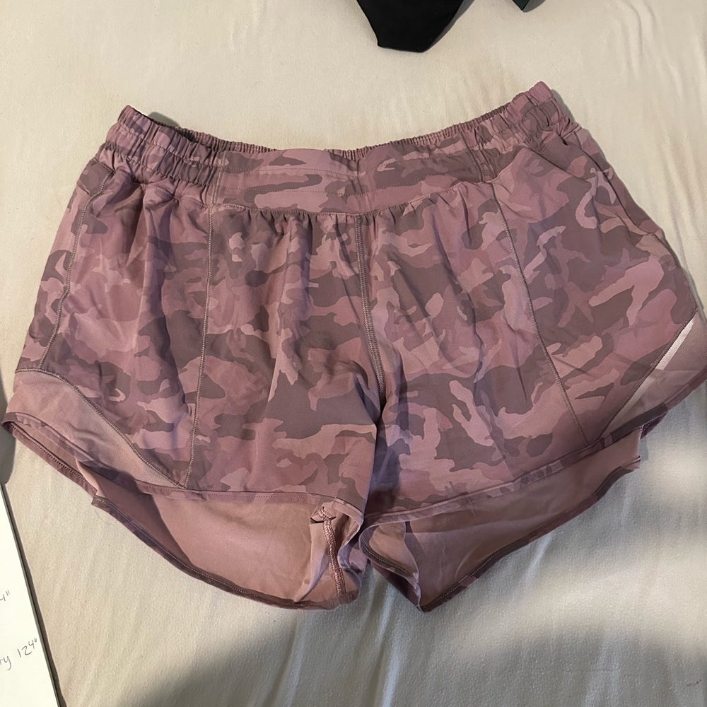 lululemon hotty hot shorts
